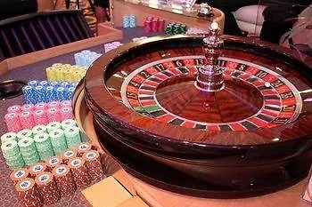 Platinum & Casino Hotell 4*