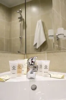 Platinum & Casino Hotell 4*