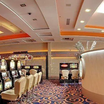 Szálloda Platinum & Casino 4*