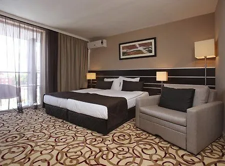 Hotel Platinum & Casino