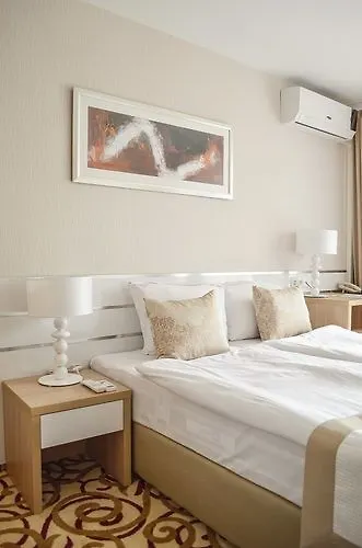 Szálloda Platinum & Casino 4*